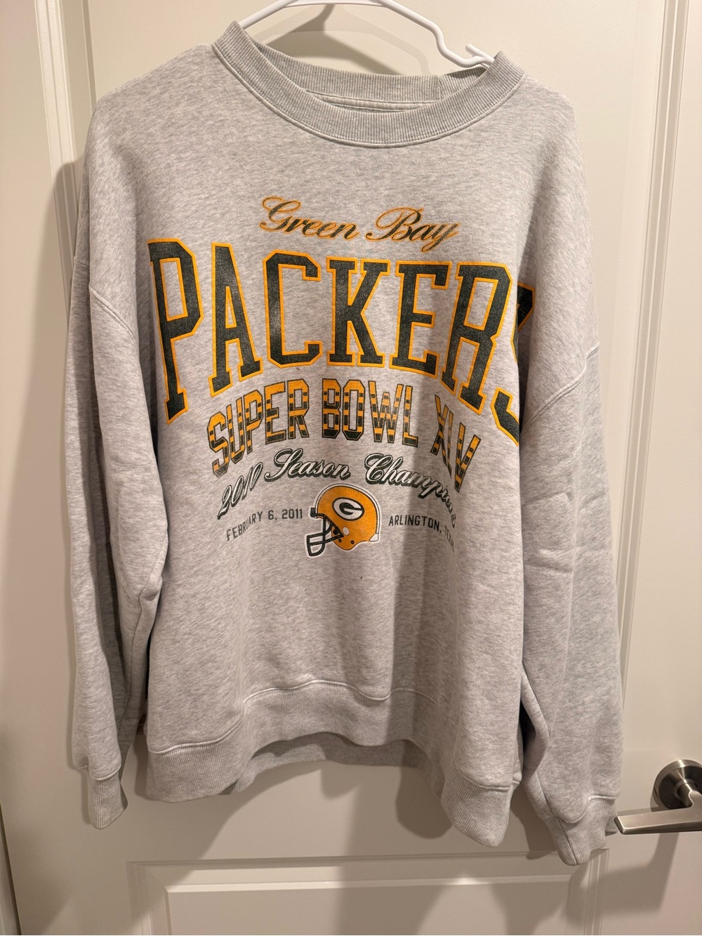 Abercrombie & Fitch Gray Crewneck with Yellow Graphic